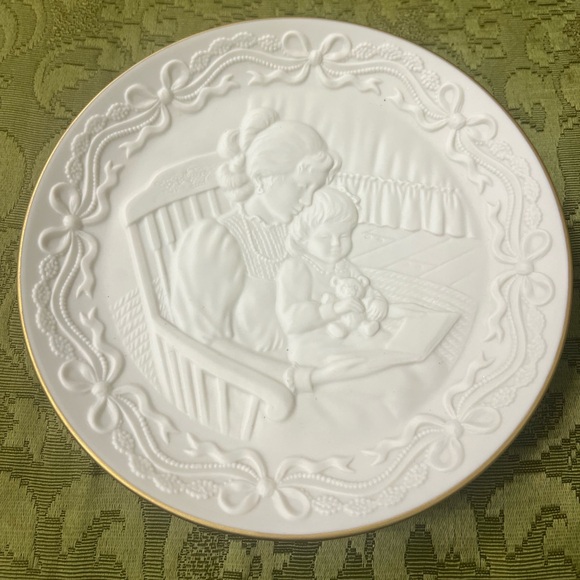 Lenox The Children’s Hour Bedtime Story Decorative Plate - Picture 1 of 4